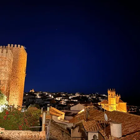 La Casa Del Castillo * Baños de la Encina